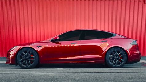 Tesla Model S & X Get New Ultra Red Paint, Optional Round Steering ...