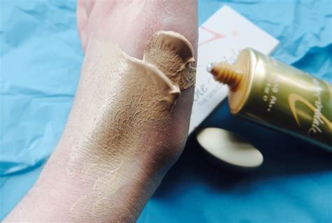 Jane Iredale Glow Time BB Cream Review