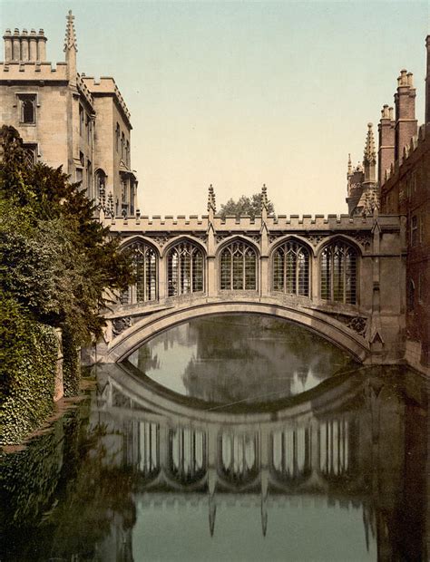 Bridge Of Sighs - Cambridge - England Photograph by International Images