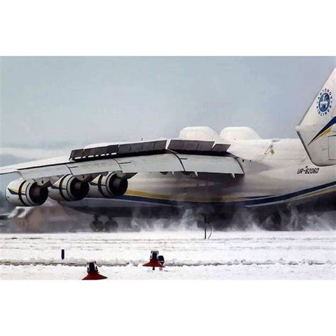 Landing... An 225 Mriya 😍👌 ️ 📷 Photo from 👤 Facebook Post your pictures ...