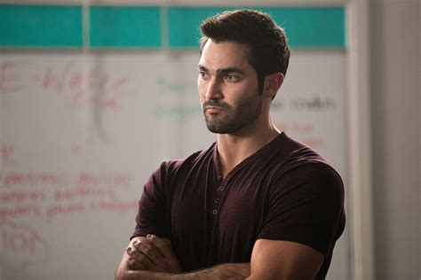 Tyler Hoechlin as Derek Hale in Teen Wolf - Chaos Rising (3x02) - Tyler Hoechlin Photo (40478823 ...