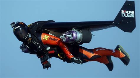 Vincent Reffet: French 'Jetman' dies in training accident - BBC News