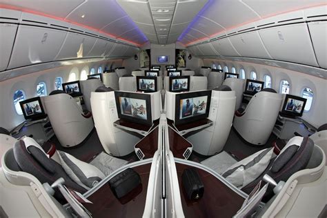 Business class of Qatar Airways' 25th Boeing 787-8 - Boeing 787 ...