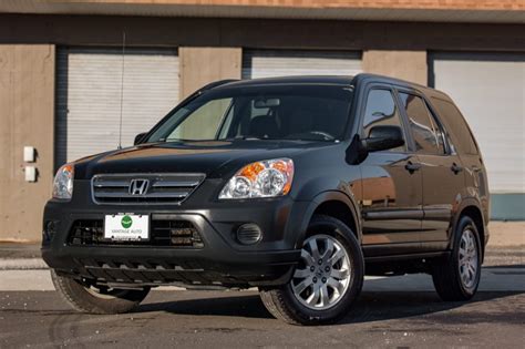 No Reserve: 35k-Mile 2006 Honda CR-V 4WD EX 5-Speed for sale on BaT ...