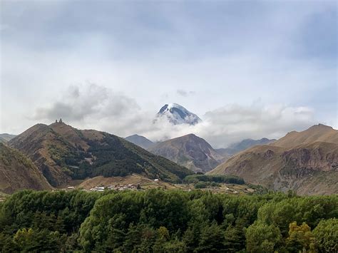 Must-See Pit Stops From Sighnaghi To Kazbegi | Packing Up The Pieces