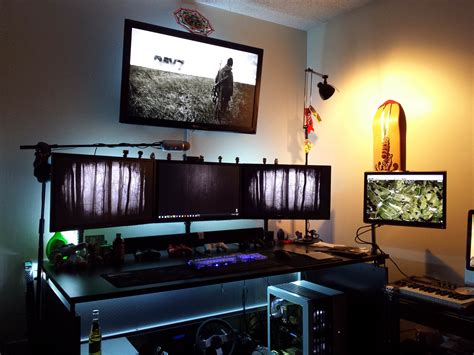 25 Amazing PC Gaming Battlestations | ForeverGeek