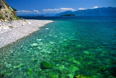 The Amazing World : Lake Baikal (Oldest Fresh Water Lake on Earth ...