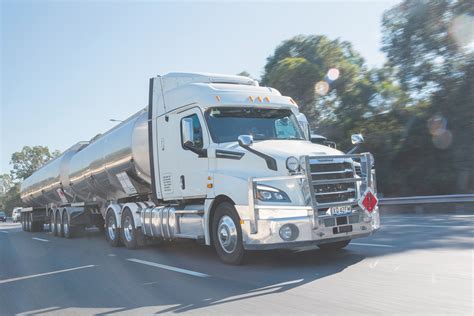 New Cascadia Impresses in Challenging Road Tests | Used Trucks AU