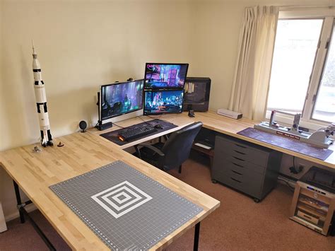 New U-shaped desk for the battlestation : r/battlestations