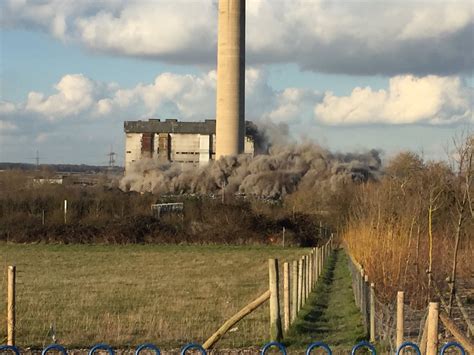 Didcot Power Station shows no signs of life after explosion in Oxfordshire | Metro News