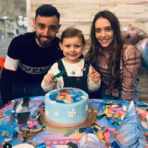 Bruno Fernandes wife: How wife paid tribute to Man Utd star - ‘My ride ...