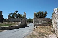 Category:City walls of Saint-Martin-de-Ré - Wikimedia Commons