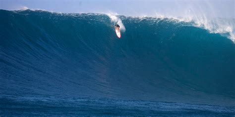 When the surf is up, the North Shore of Oahu is STILL the world’s ...