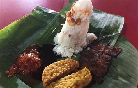 Nasi Uduk | Traditional Rice Dish From Jakarta, Indonesia