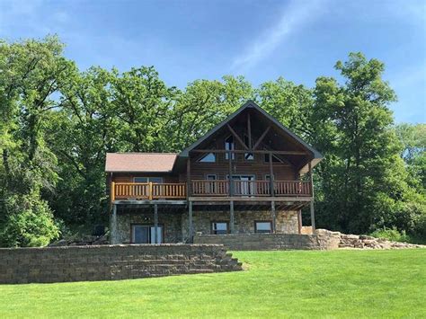 Bear Creek Cabins, Decorah, Iowa | Cabin, Maquoketa, Retreats