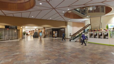 Pearlridge Center closes all operations in response to COVID-19 - Pacific Business News