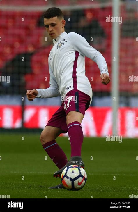 Phil foden england 2017 hi-res stock photography and images - Alamy