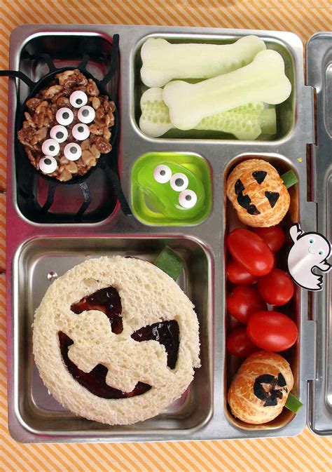 10 Super-Scary But Also Very Cute Bento Boxes for Halloween | Martha ...