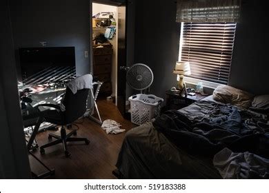 14,579 A Messy Bedroom Images, Stock Photos & Vectors | Shutterstock