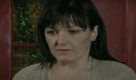 Christmas Countdown 17: Little Mo and Trevor EastEnders 2001