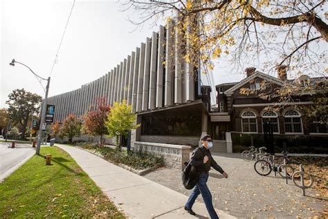 University of Toronto law school returning $450,000 Amazon donation ...