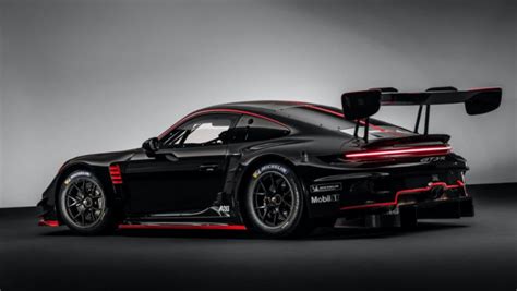 New 2023 Porsche 911 GT3 R 992 debuts in readiness for 2023 Motorsport ...