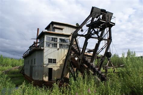 What is Placer Gold Mining? - Yukon - Charley Rivers National Preserve (U.S. National Park Service)