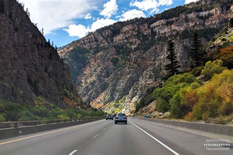 9 Best Fall Drives in Colorado to See Mountain Autumn Colors