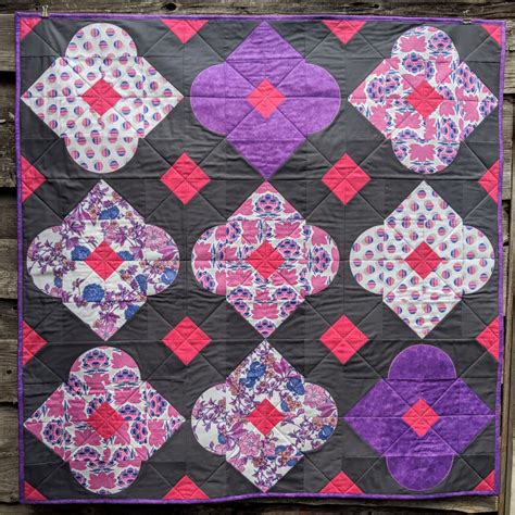 Moroccan and Maple Leaf Quilts / CHARM ABOUT YOU