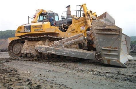 HBXG New Technology Bulldozer: The largest bulldozer of the world’s ...