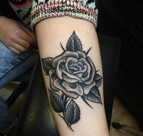 Top 80+ black rose tattoo designs - in.cdgdbentre