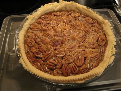 the eibls: Paula Deen's Bourbon Pecan Pie