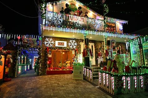 Outdoor Christmas decorations 2023: A guide to 20 elaborate and classic Staten Island holiday ...