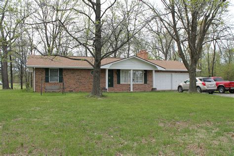 753 S Thompsonville Rd, Thompsonville, IL 62890 | Trulia