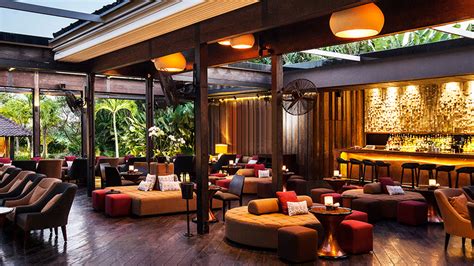 Friday night on the tiles: bar hopping in Bali • Elite Havens MAGAZINE