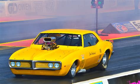 SANTA POD DRAG RACING: STUDENTS WELCOME! - Car Guy Chronicles