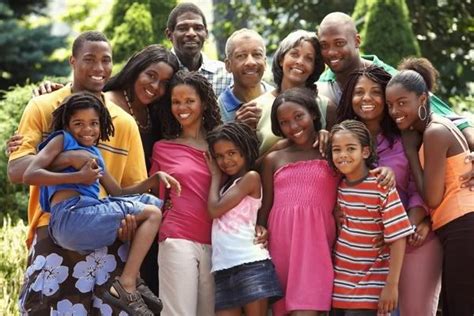 Extended family | Black family photos, Black families, Family reunion photos