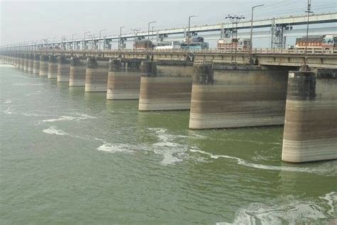 How Farakka Barrage In West Bengal Is Connected With Bihar Flood | Youth Ki Awaaz