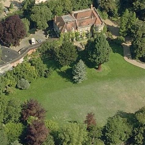 The Mill House - George Clooney & Amal Alamuddin's House in Sonning ...