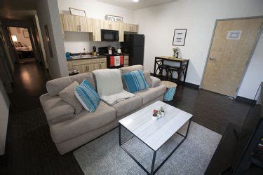 Roomy apartments put students in happy space - GCU News