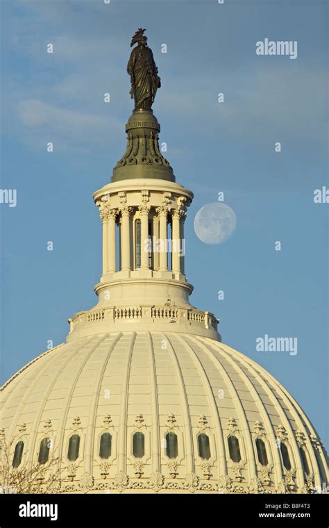 Capitol Building Dome Stock Photo - Alamy