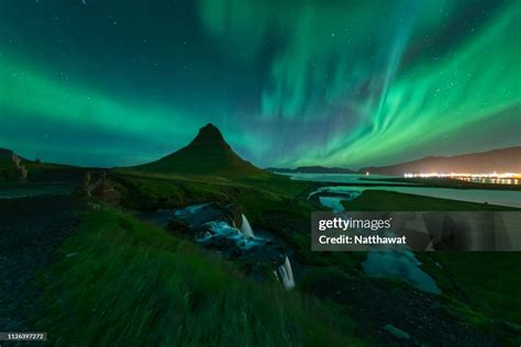 Northern Lights Over Kirkjufell Kirkjufellsfoss Iceland High-Res Stock Photo - Getty Images