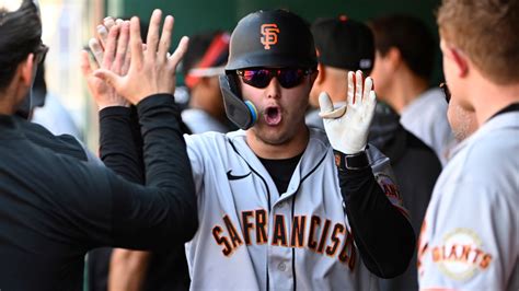 Joc Pederson hits 3 home runs, drives in 8 as San Francisco Giants take ...