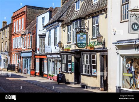 The old riverport, St Ives town centre on the great river ouse , Cambridgeshire, England, UK, GB ...