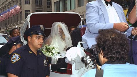 View Dennis Rodman Wedding Dress Photo Pics - Utorsehatee.blogspot.com