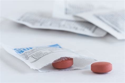 Ibuprofen: Dosage, Side Effects & Other Facts | Live Science