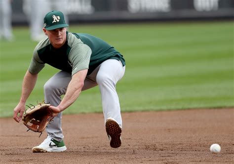 A's Matt Chapman has shoulder surgery