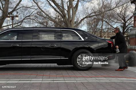 Presidential Car Photos and Premium High Res Pictures - Getty Images