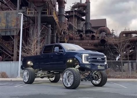 YouTuber Completely Destroys His Custom $100K Ford F-350 Limited