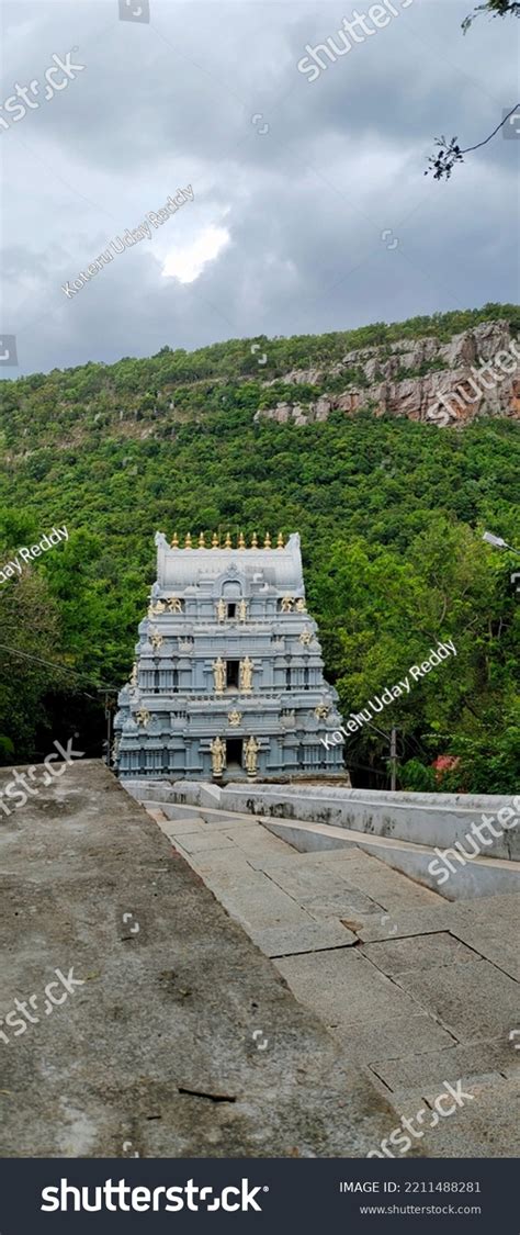 Lord Tirumala Venkateshwara Swamy Temple Stock Photo 2211488281 ...